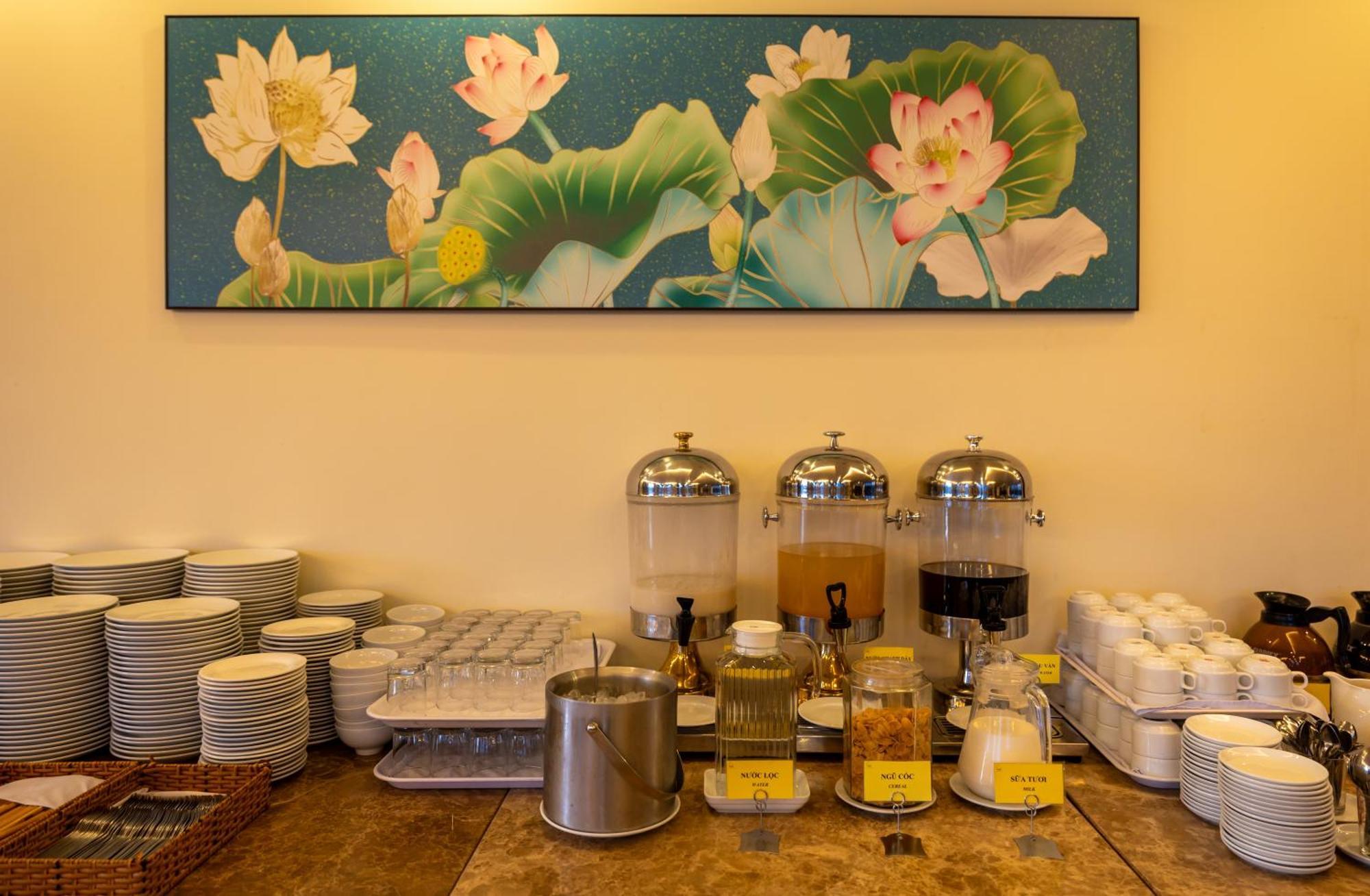 Baly Hotel Hue Eksteriør bilde