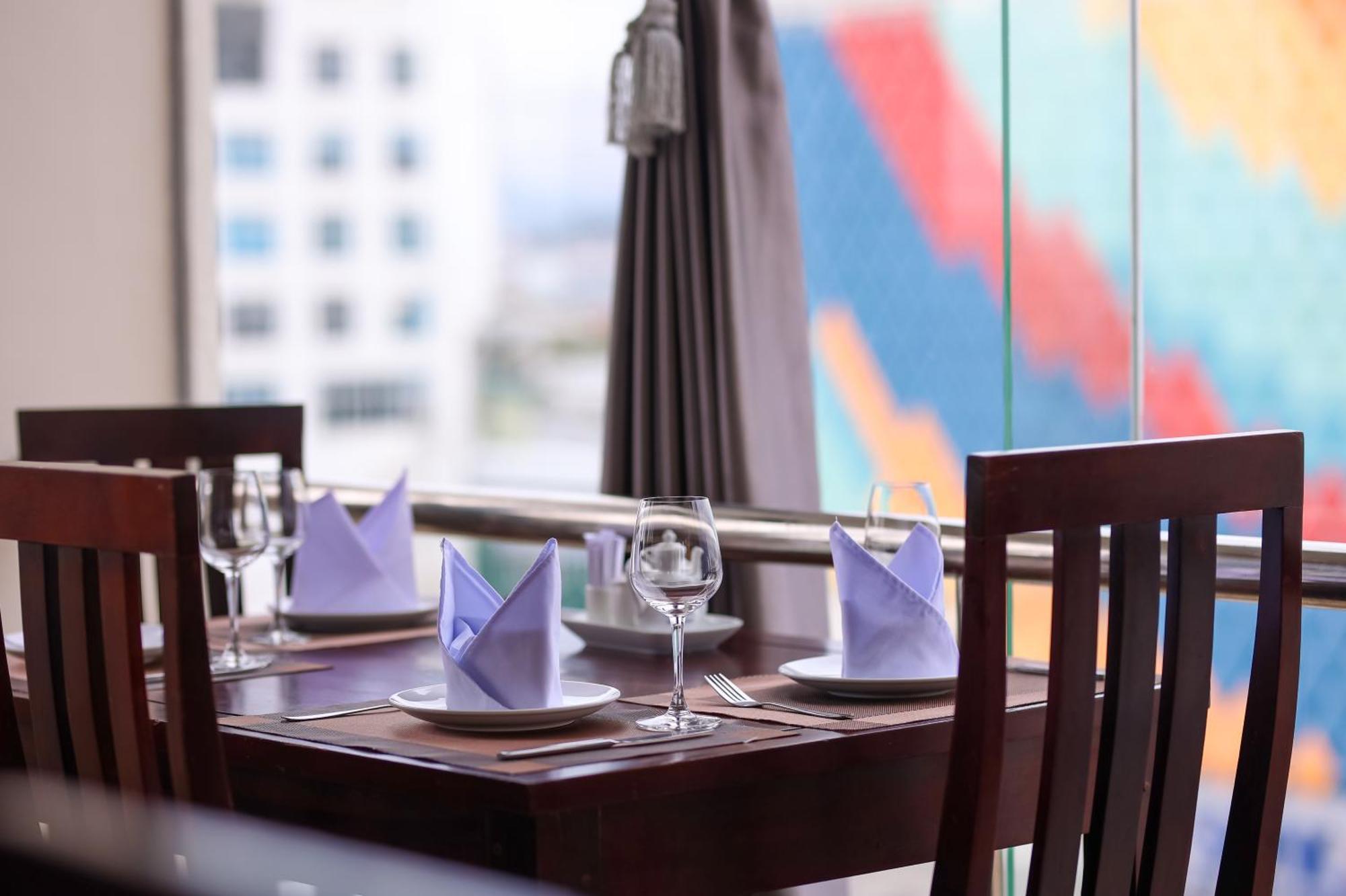 Baly Hotel Hue Eksteriør bilde