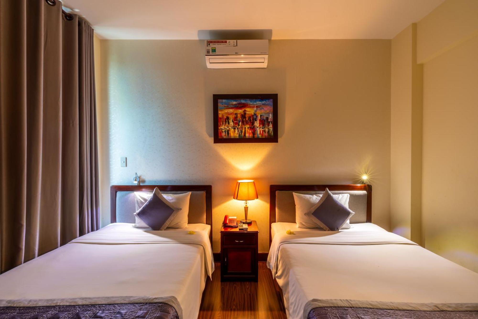 Baly Hotel Hue Eksteriør bilde