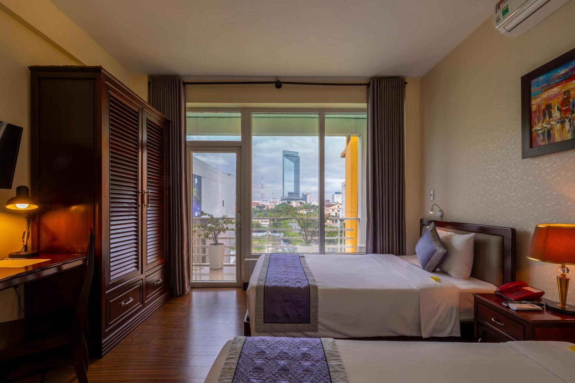 Baly Hotel Hue Eksteriør bilde