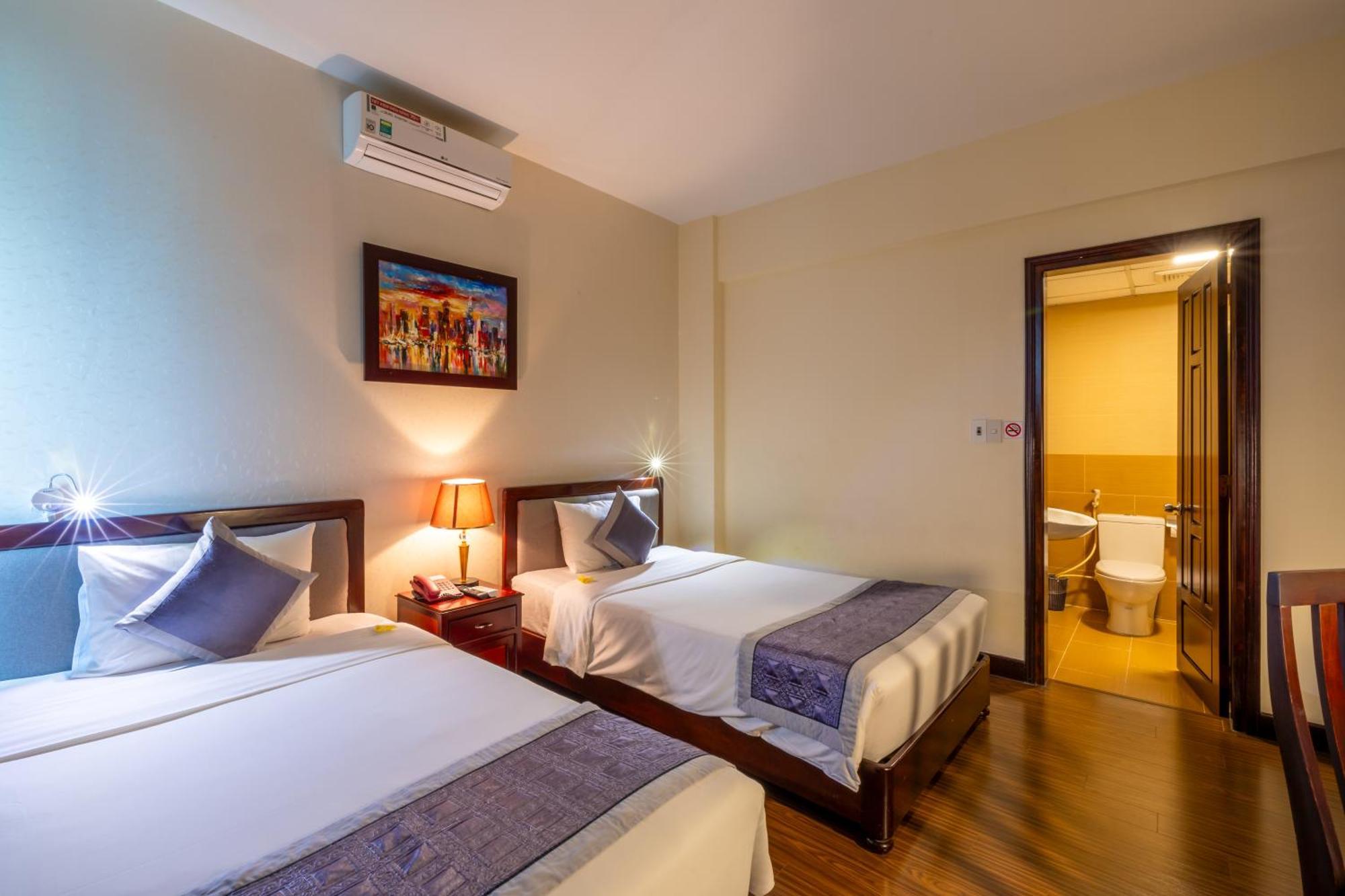 Baly Hotel Hue Eksteriør bilde