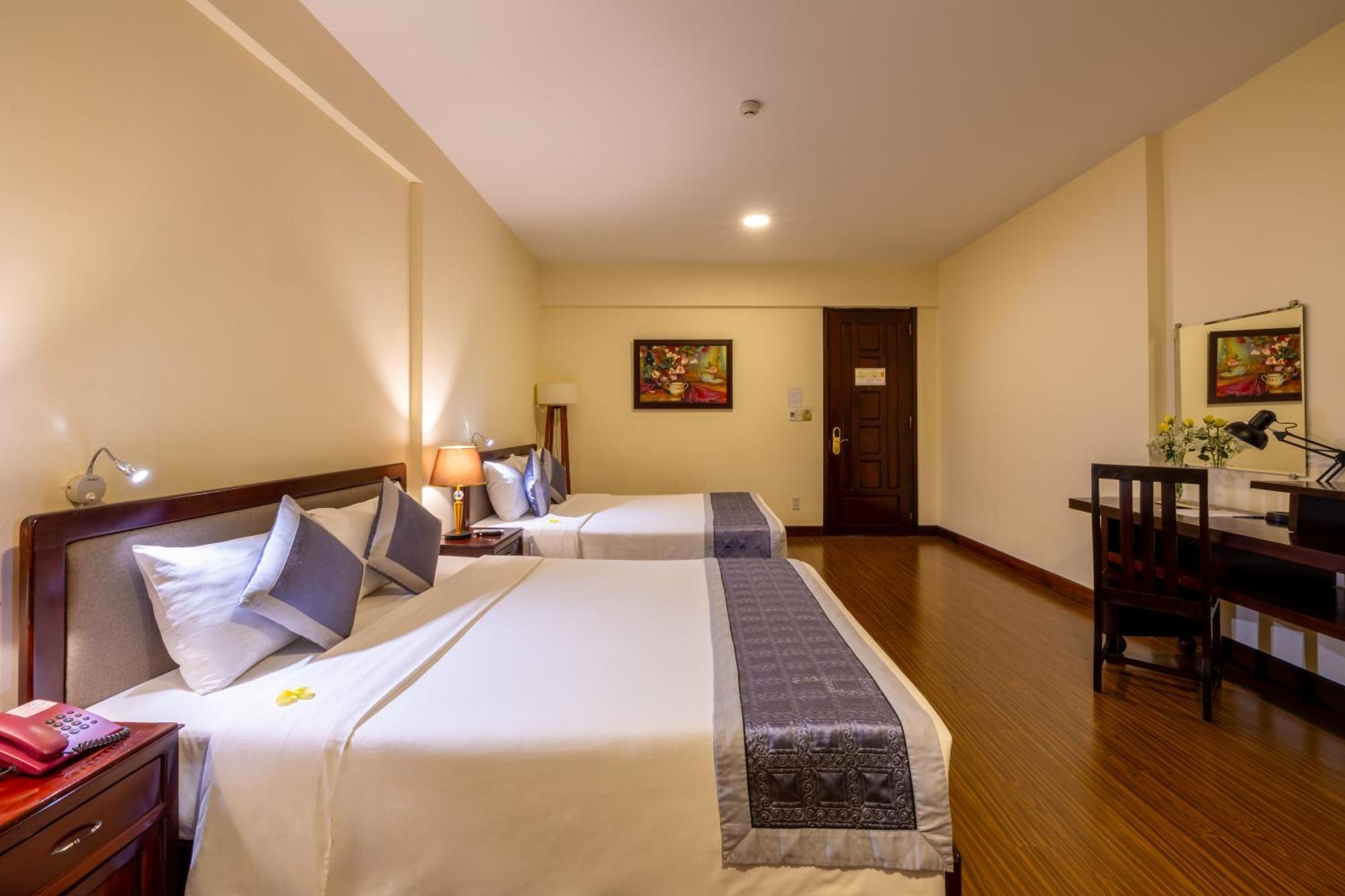 Baly Hotel Hue Eksteriør bilde